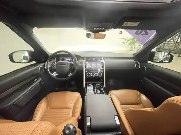 Land Rover Discovery 3.0 TD6 HSE 4WD