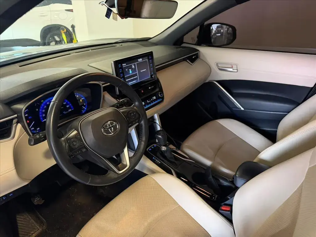 galeria COROLLA CROSS