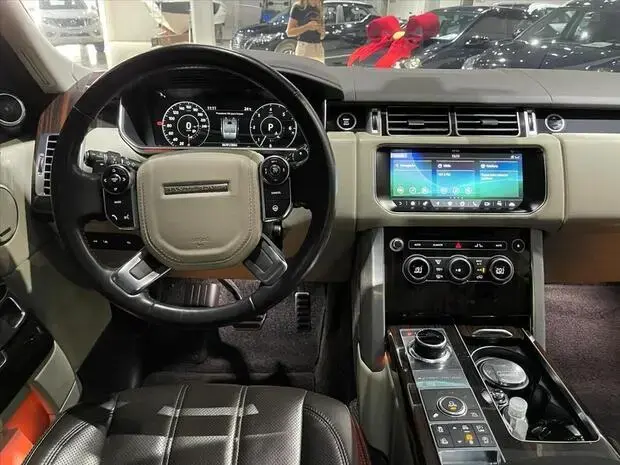 Land Rover RANGE ROVER VOGUE 4.4 SE SDV8 4X4 TURBO DIESEL 4P AUTOMÁTICO