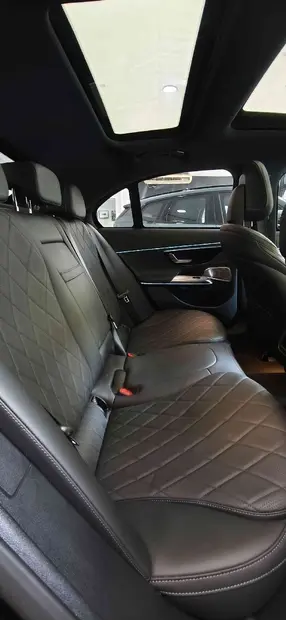 Mercedes Benz E 300 2.0 MHEV EXCLUSIVE 9G-TRONIC