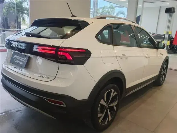 Volkswagen NIVUS 1.0 200 TSI TOTAL FLEX HIGHLINE AUTOMÁTICO