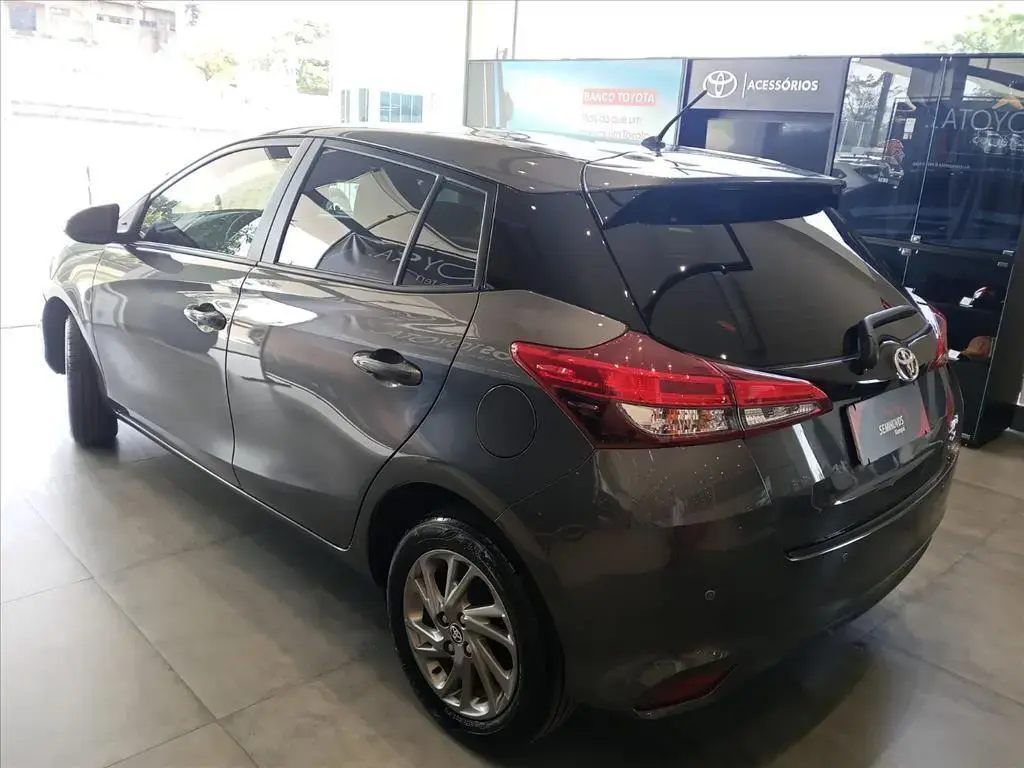 galeria YARIS
