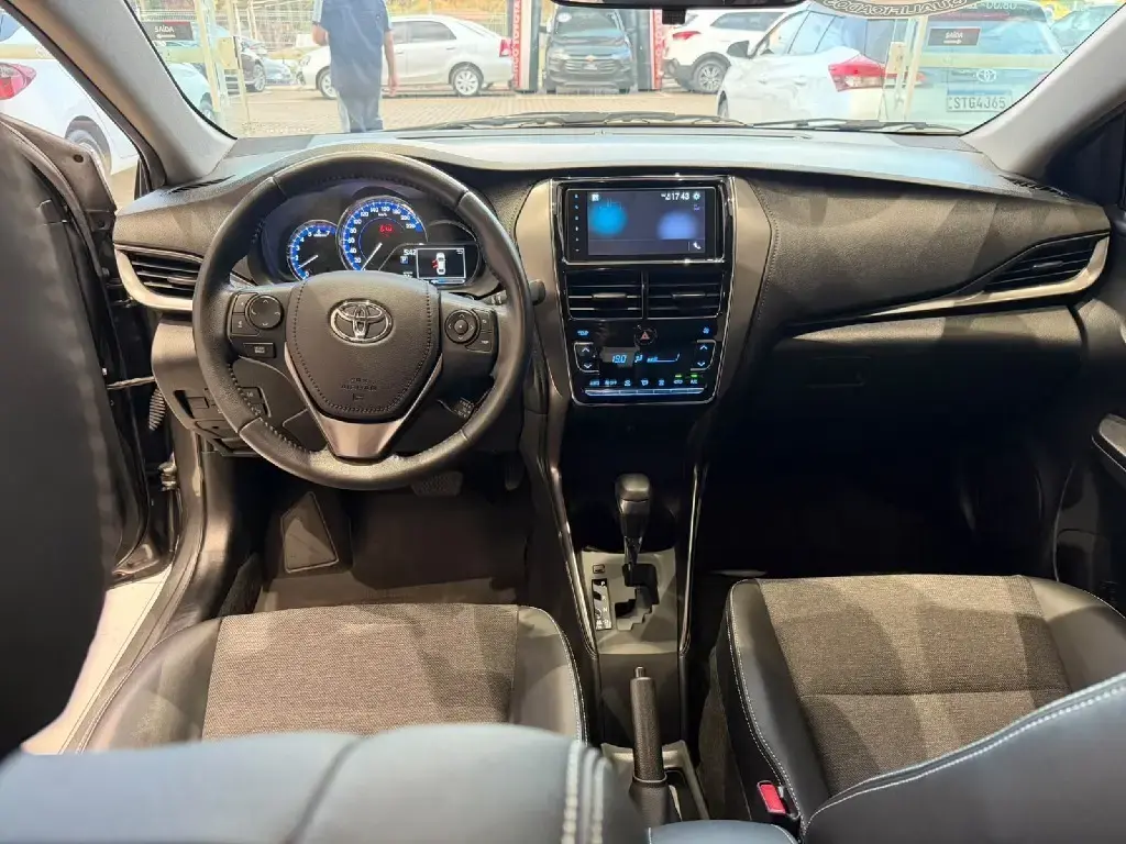 galeria YARIS