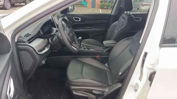 Jeep COMPASS 2.0 TD350 TURBO DIESEL LONGITUDE AT9