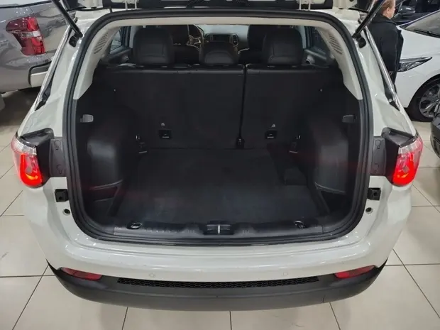 Jeep COMPASS 2.0 16V DIESEL LONGITUDE 4X4 AUTOMÁTICO