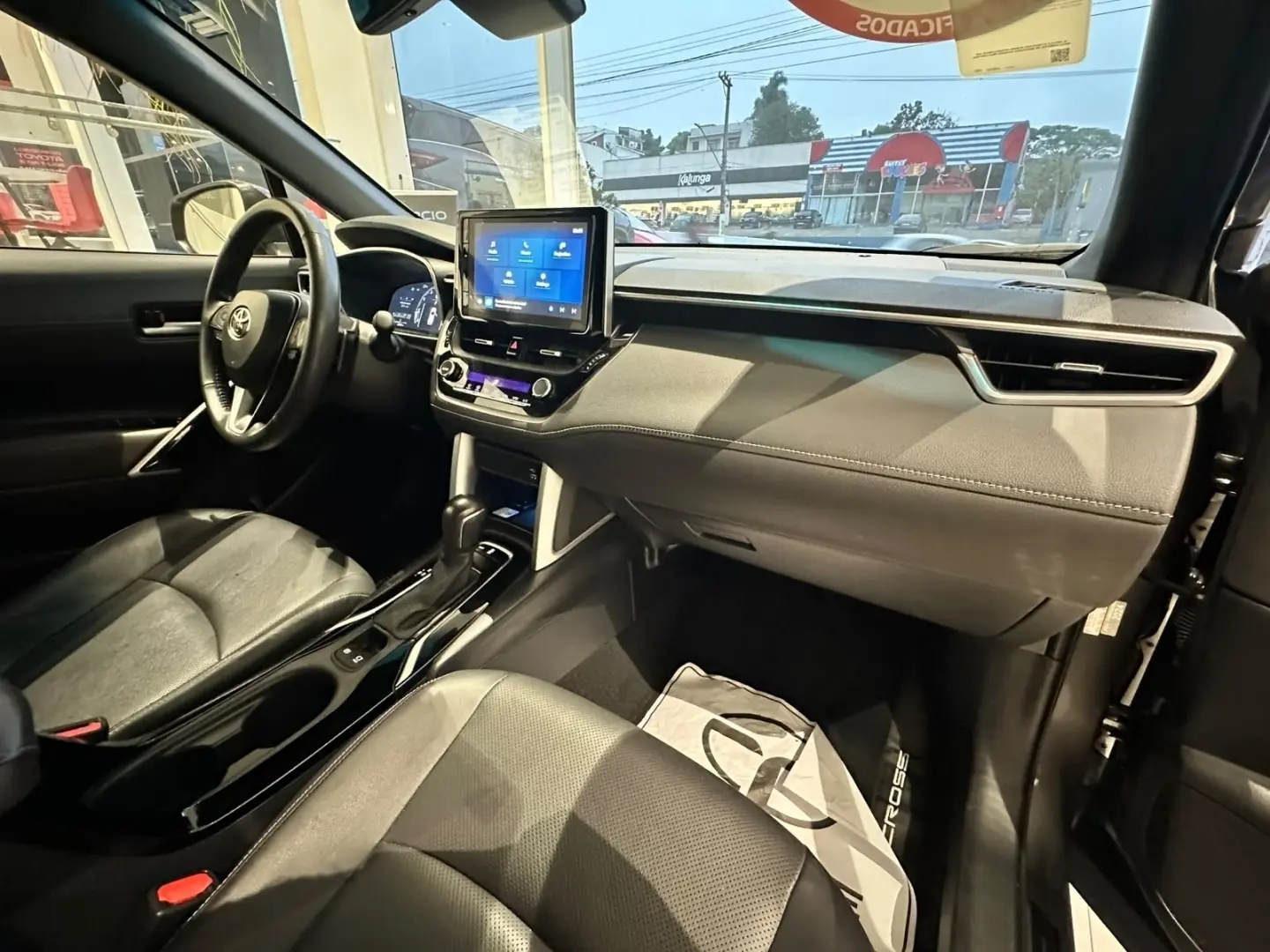 galeria COROLLA CROSS