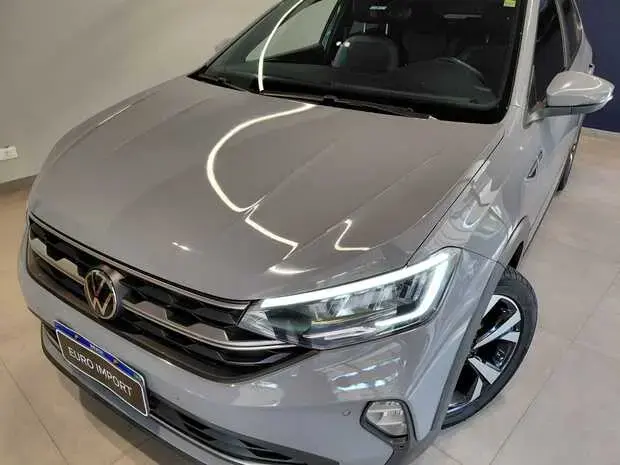 Volkswagen Nivus Highline 200 TSI