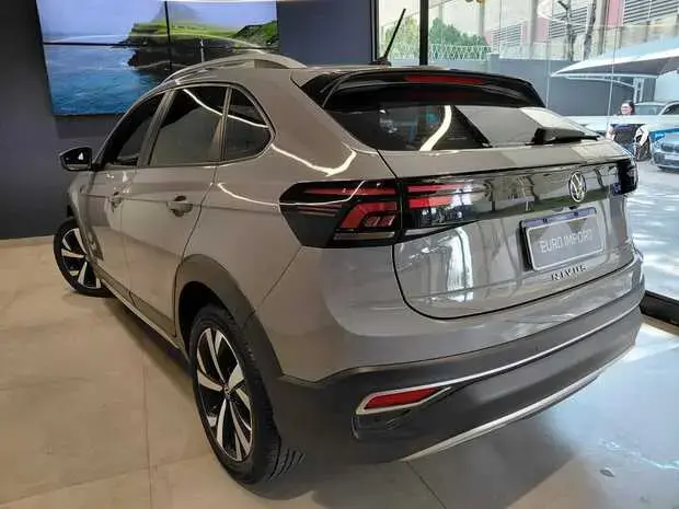 Volkswagen Nivus Highline 200 TSI