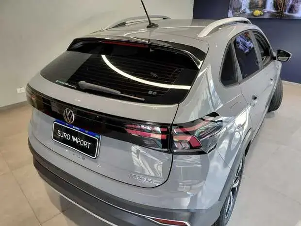 Volkswagen Nivus Highline 200 TSI