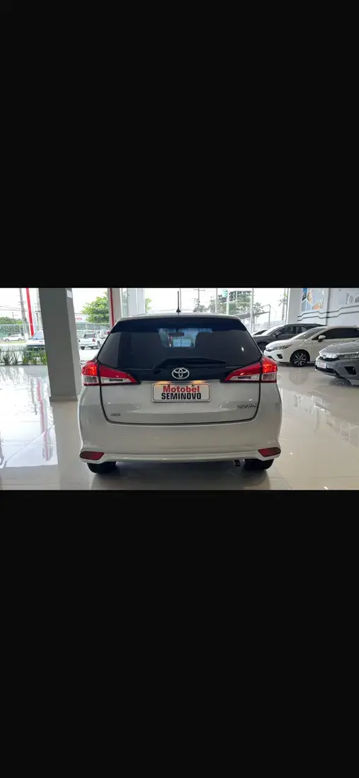 galeria YARIS HM XL13LIVE