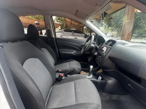 Nissan VERSA 1.6 16V FLEXSTART V-DRIVE SPECIAL EDITION XTRONIC