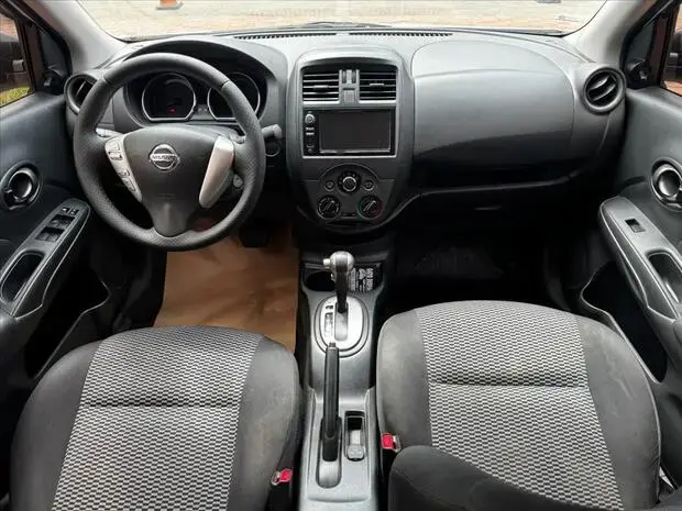 Nissan VERSA 1.6 16V FLEXSTART V-DRIVE SPECIAL EDITION XTRONIC