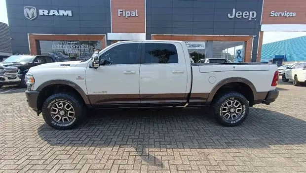 Ram 3500 6.7 I6 TURBO DIESEL LIMITED LONGHORN CD 4X4 AUTOMÁTICO