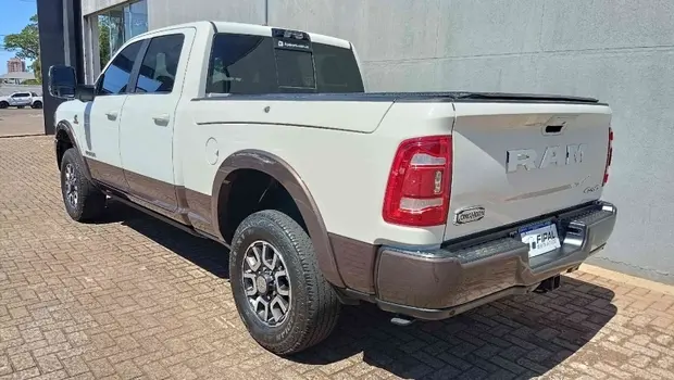 Ram 3500 6.7 I6 TURBO DIESEL LIMITED LONGHORN CD 4X4 AUTOMÁTICO