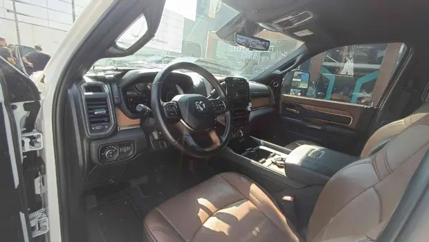 Ram 3500 6.7 I6 TURBO DIESEL LIMITED LONGHORN CD 4X4 AUTOMÁTICO
