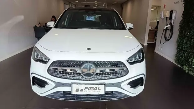 Mercedes Benz GLA 200 1.3 MHEV AMG LINE 7G-DCT