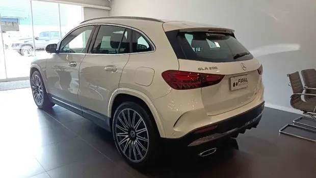 Mercedes Benz GLA 200 1.3 MHEV AMG LINE 7G-DCT