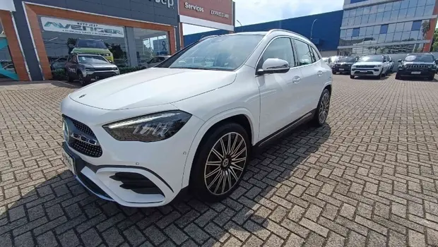 Mercedes Benz GLA 200 1.3 MHEV AMG LINE 7G-DCT