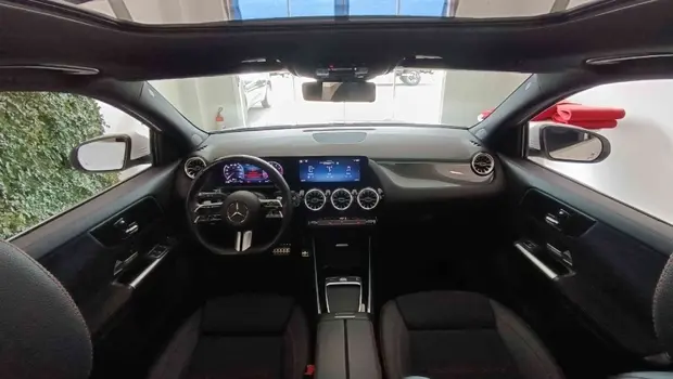 Mercedes Benz GLA 200 1.3 MHEV AMG LINE 7G-DCT