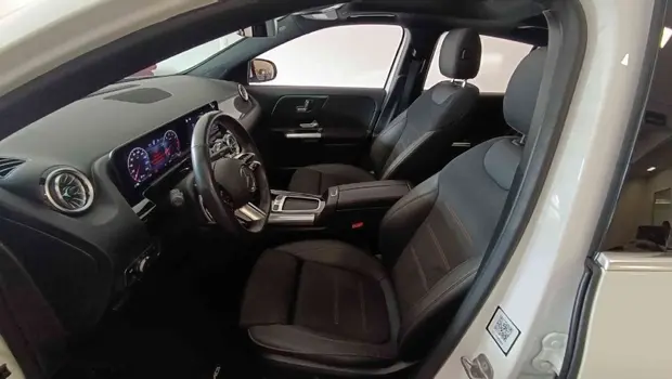 Mercedes Benz GLA 200 1.3 MHEV AMG LINE 7G-DCT