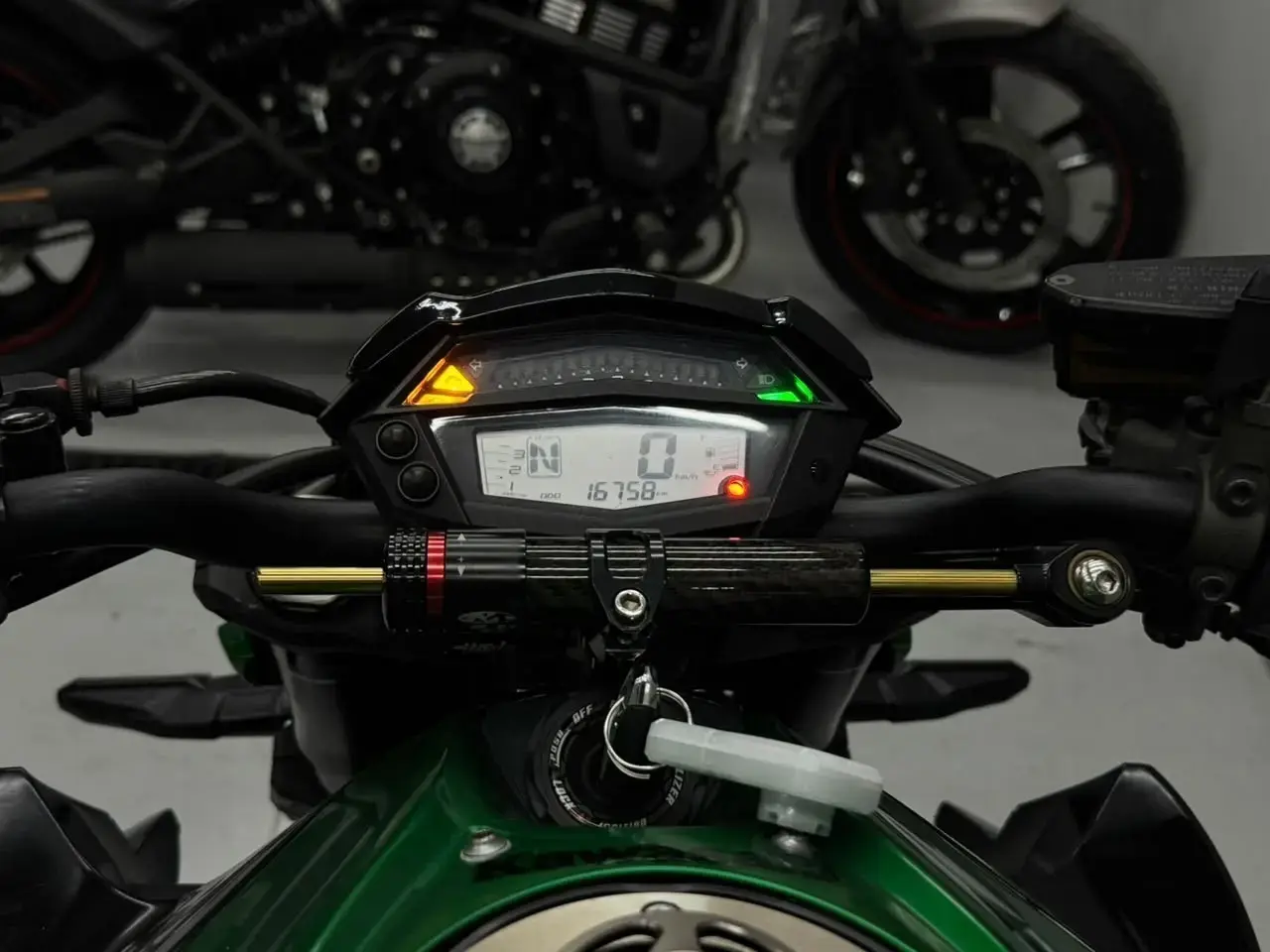 galeria Z 1000 R Edition