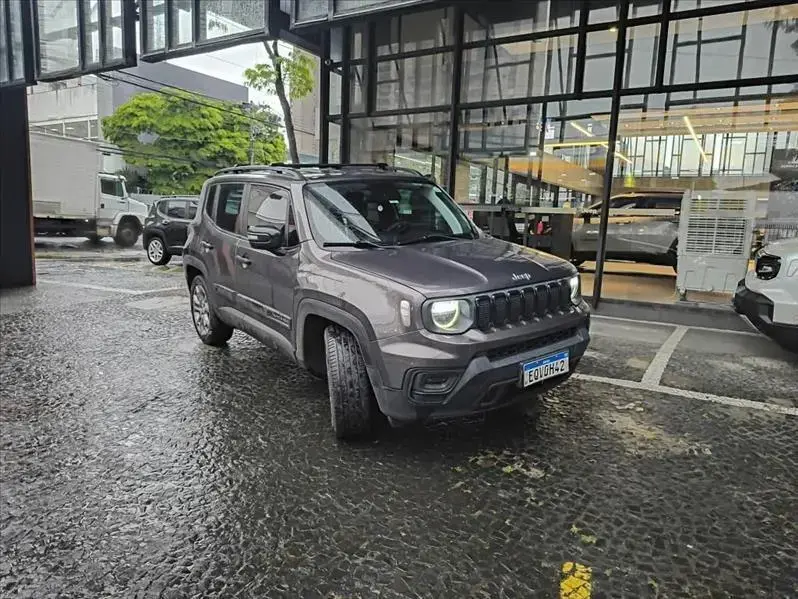 galeria RENEGADE