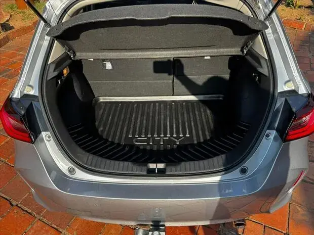 Honda CITY 1.5 i-VTEC FLEX HATCH TOURING CVT