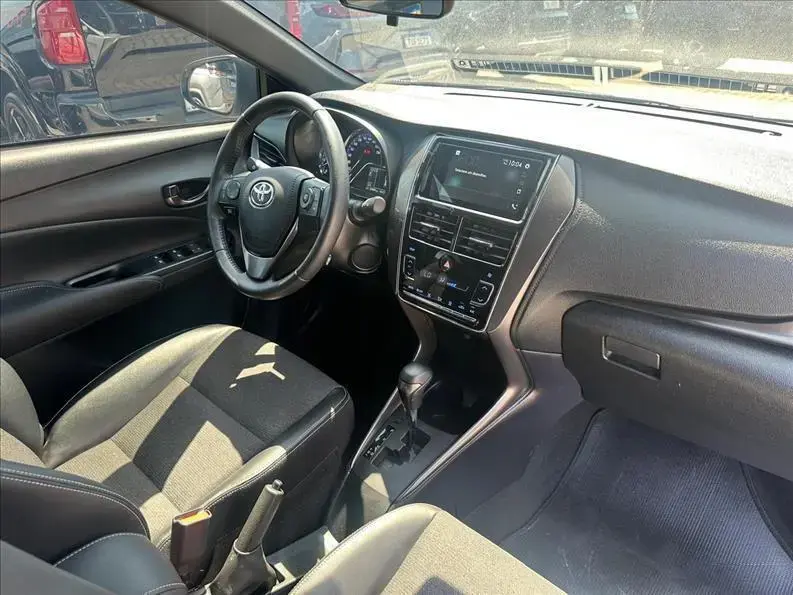 galeria YARIS