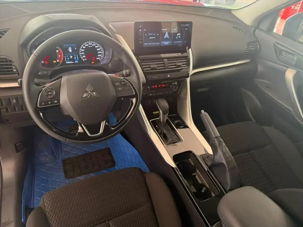 galeria ECLIPSE CROSS