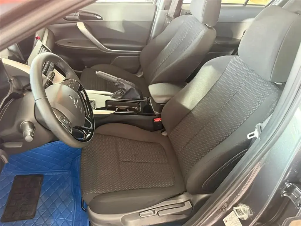 galeria ECLIPSE CROSS