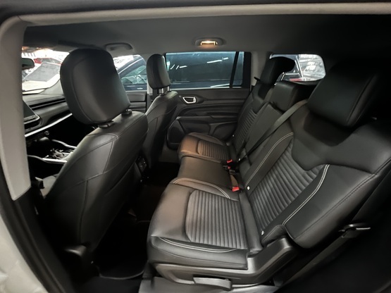 Jeep COMMANDER