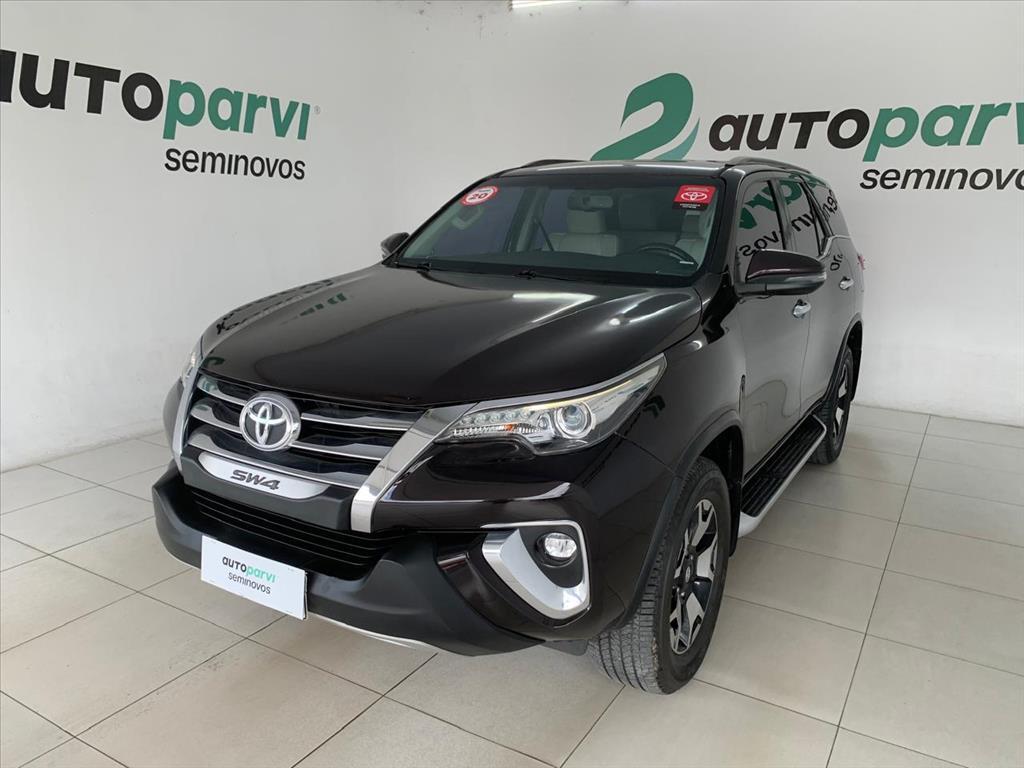 Toyota HILUX SW4