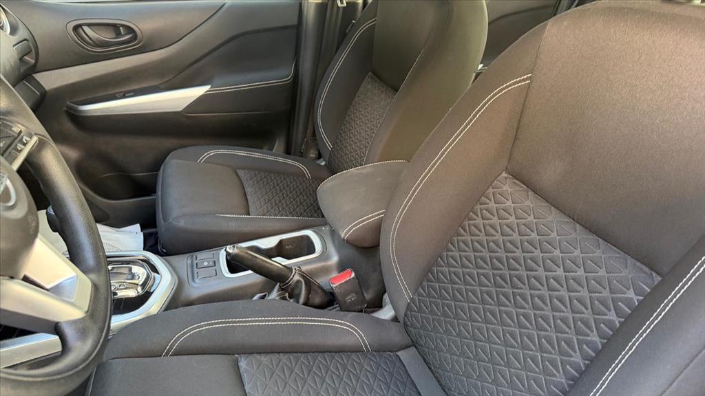 Nissan FRONTIER