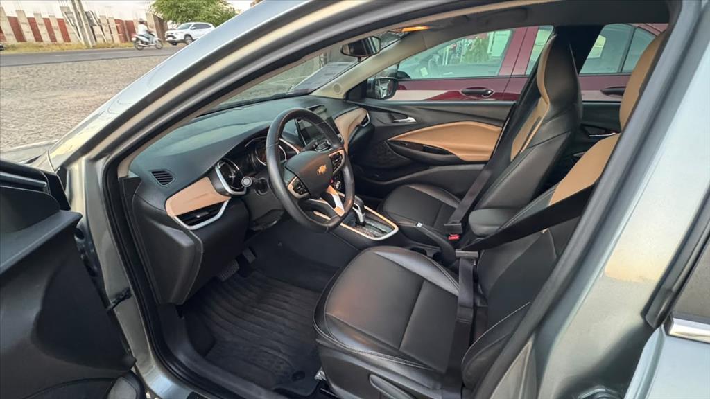 Chevrolet ONIX PLUS