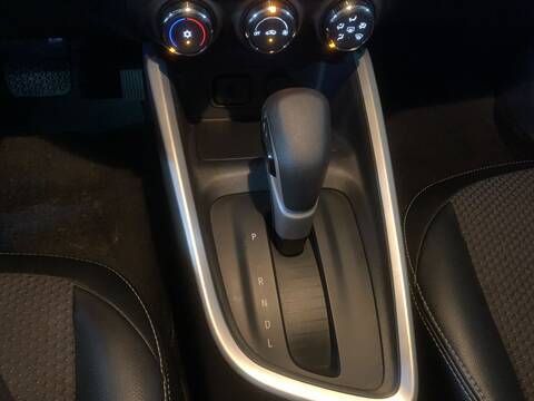 Chevrolet ONIX PLUS