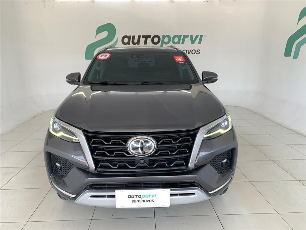 Toyota HILUX SW4