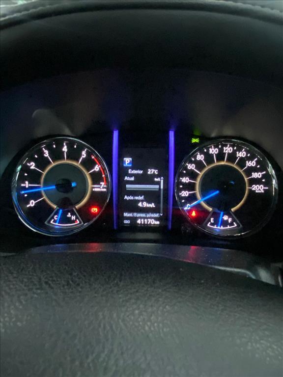 Toyota HILUX SW4