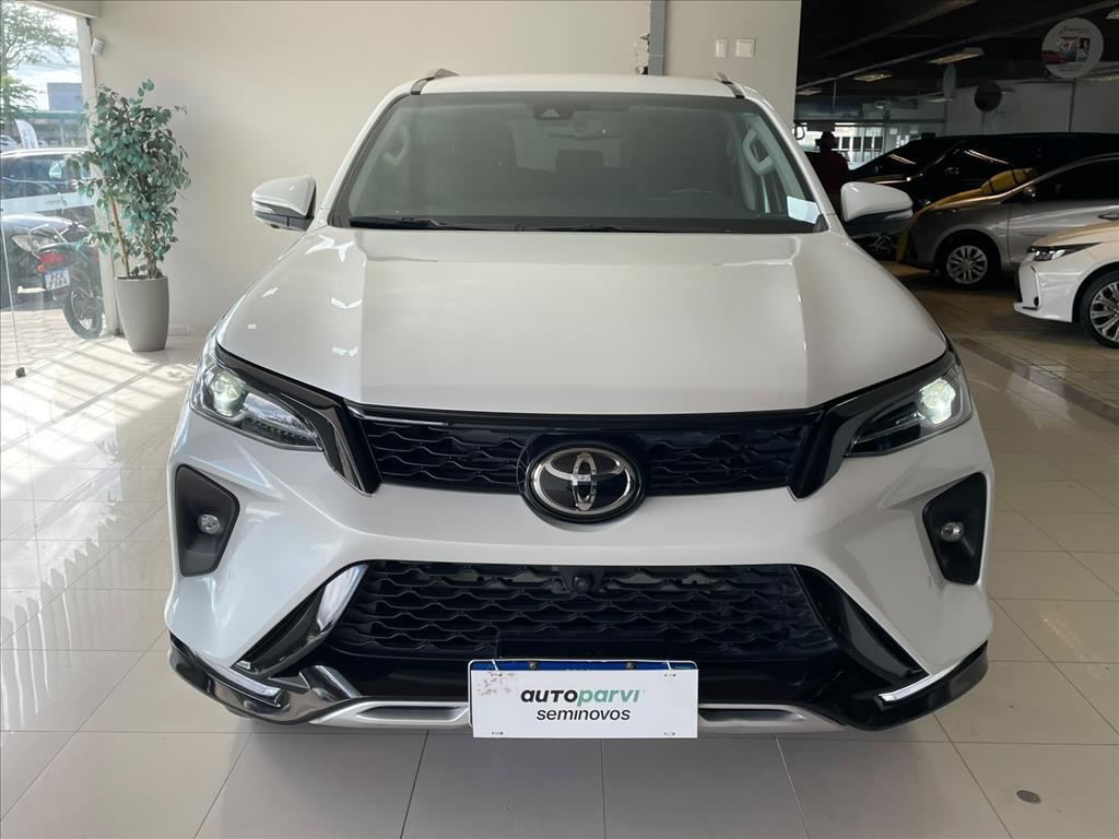 Toyota HILUX SW4