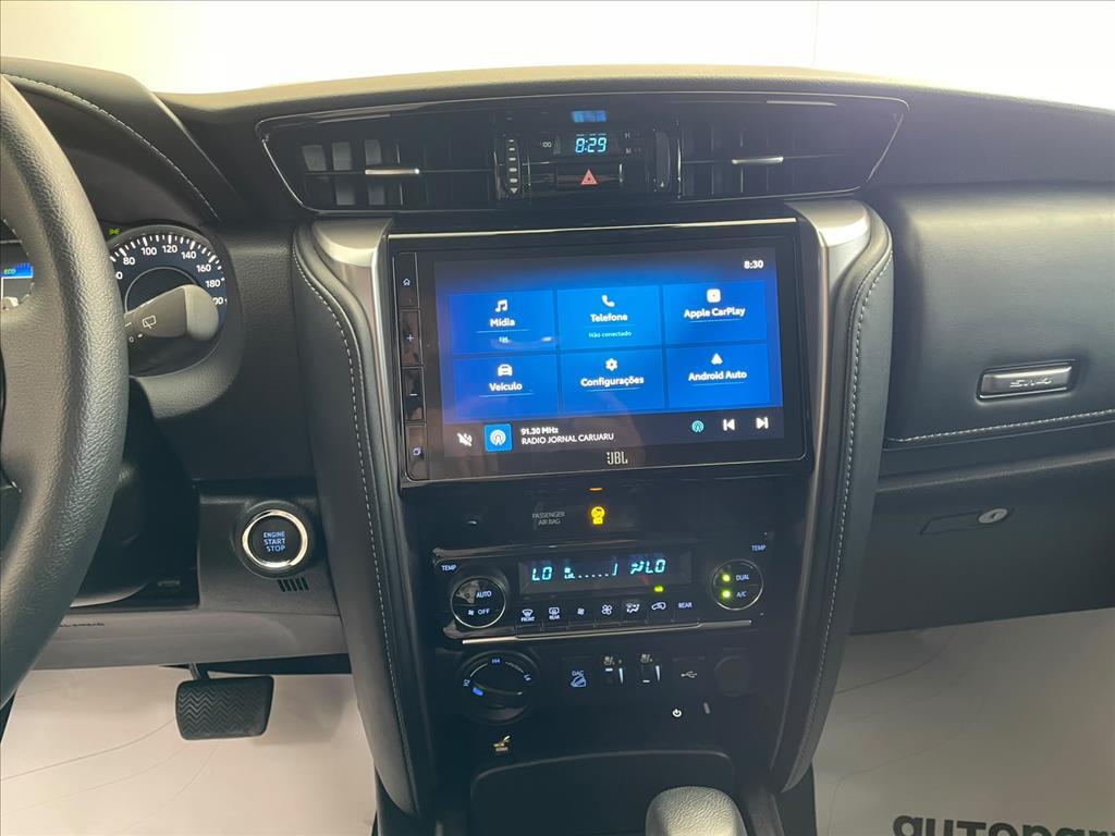 Toyota HILUX SW4