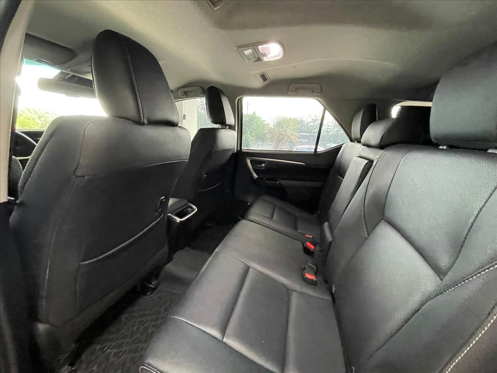 Toyota HILUX SW4