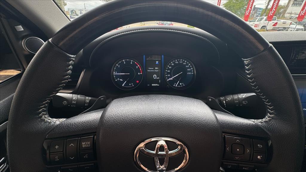 Toyota HILUX SW4