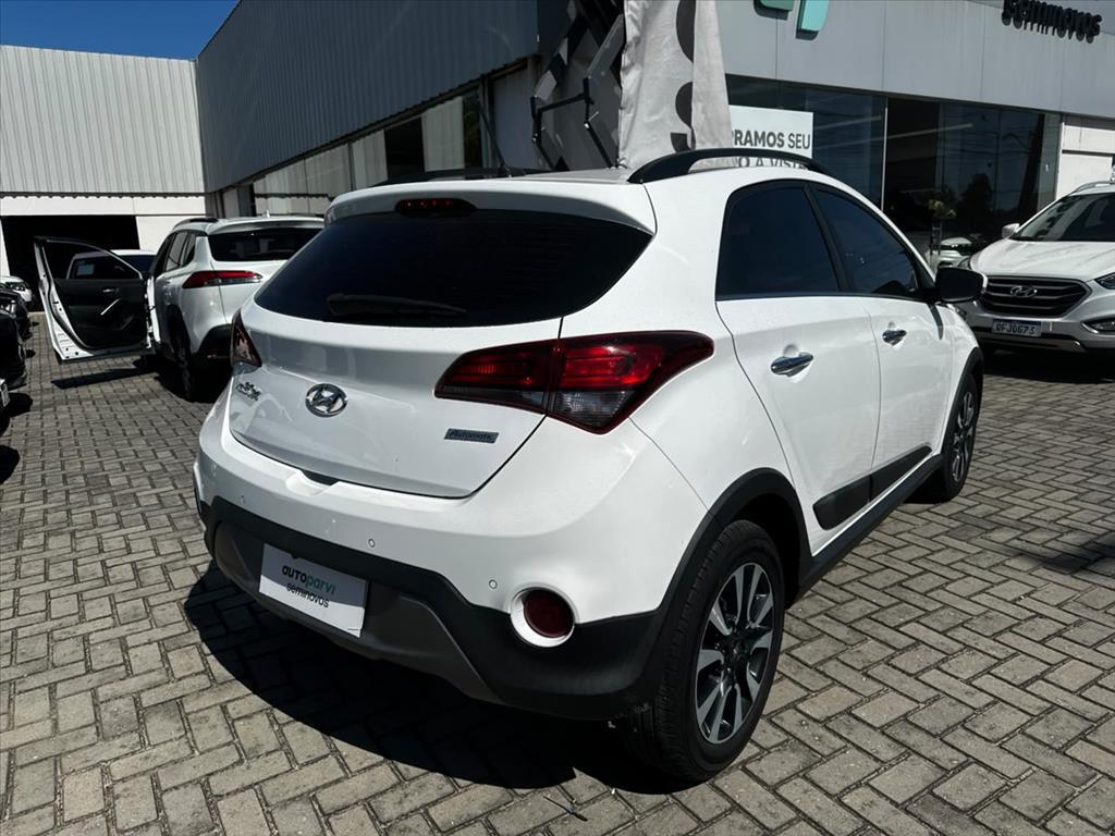 Hyundai HB20X
