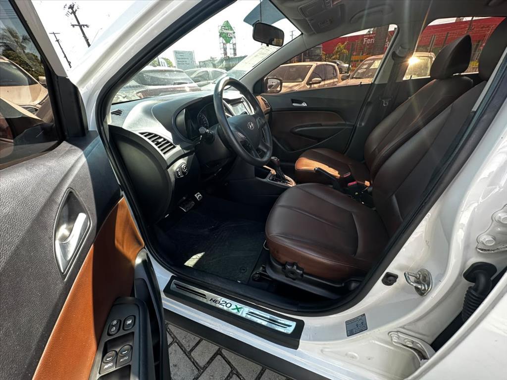 Hyundai HB20X