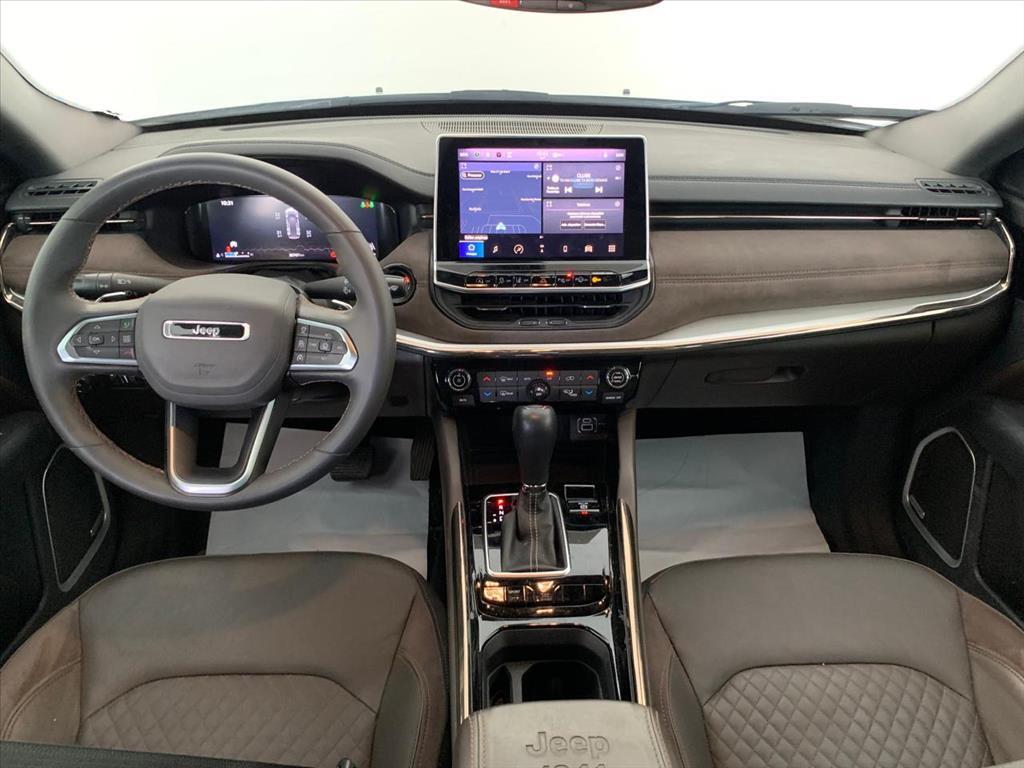 Jeep COMMANDER