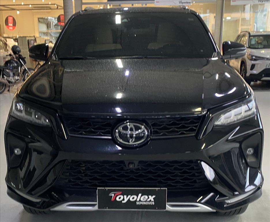 Toyota HILUX SW4