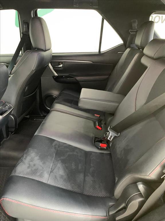 Toyota HILUX SW4