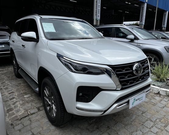 Toyota HILUX SW4
