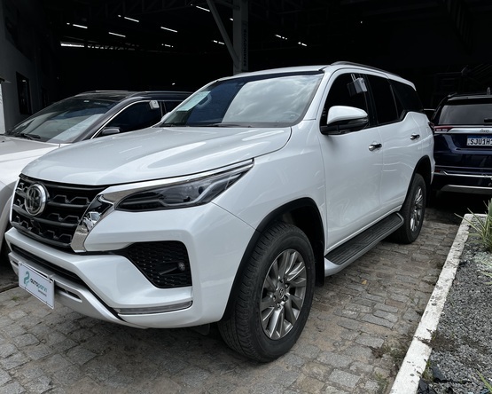 Toyota HILUX SW4