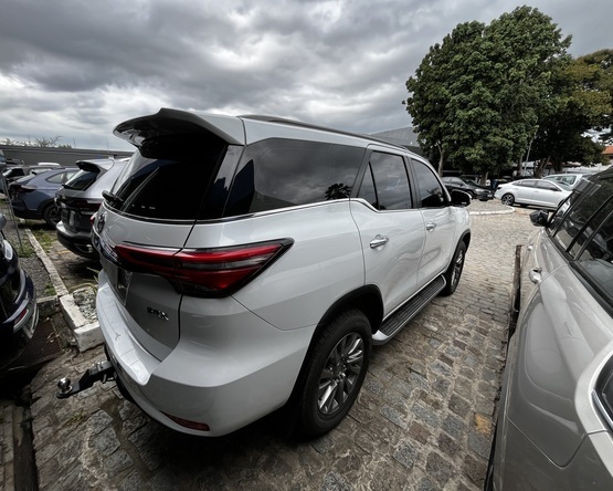 Toyota HILUX SW4