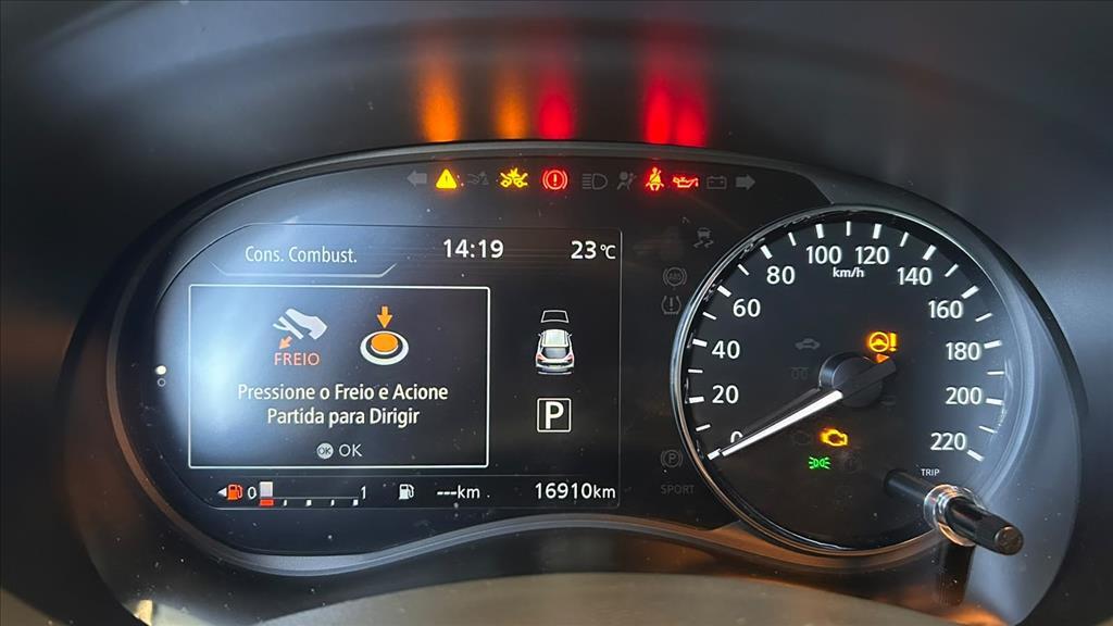 Nissan KICKS PLAY